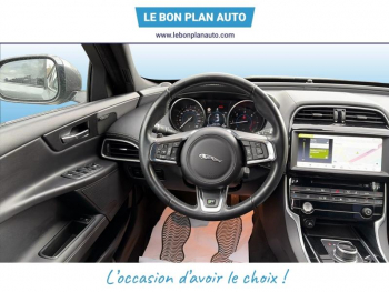 Photo 12 du bon plan JAGUAR XE 2.0D 180ch Pure BVA8 occasion à 13990 €