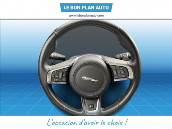 Photo 14 du bon plan JAGUAR XE 2.0D 180ch Pure BVA8 occasion à 13990 €