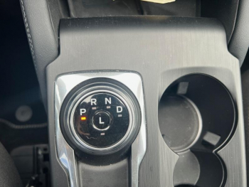 Photo 25 du bon plan FORD Kuga 2.5 Duratec 180ch Hybrid FlexiFuel Active Powershift occasion à 30490 €