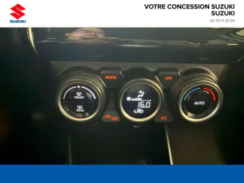 Photo 14 du bon plan SUZUKI Swift 1.2 Dualjet Hybrid 83ch Pack AllGrip occasion à 15900 €