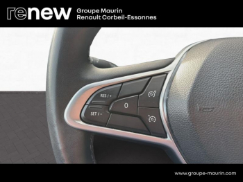 Photo 21 du bon plan RENAULT Clio 1.6 E-Tech hybride 145ch Techno occasion à 17890 €