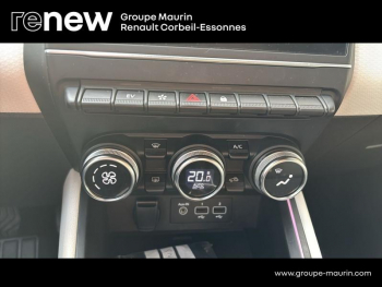 Photo 27 du bon plan RENAULT Clio 1.6 E-Tech hybride 145ch Techno occasion à 17890 €