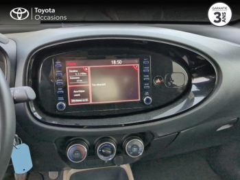 Photo 15 du bon plan TOYOTA Aygo X 1.0 VVT-i 72ch Design occasion à 14290 €