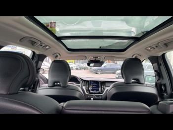 Photo 10 du bon plan VOLVO XC60 T6 AWD 253 + 87ch Business Executive Geartronic occasion à 32900 €