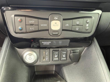 Photo 21 du bon plan NISSAN Leaf 150ch 40kWh Tekna 21.5 occasion à 11880 €