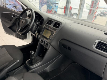 Photo 20 du bon plan VOLKSWAGEN Polo 1.2 TSI 90ch BlueMotion Technology Allstar 5p occasion à 10290 €