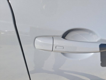 Photo 5 du bon plan NISSAN Juke 1.6 Hybrid 143ch N-Connecta 2023.5 occasion à 26500 €