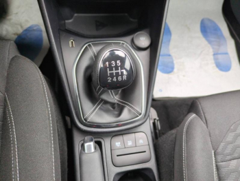 Photo 9 du bon plan FORD Fiesta 1.0 Flexifuel 95ch Titanium Business 5p occasion à 14990 €