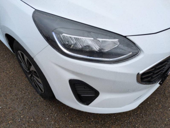 Photo 19 du bon plan FORD Fiesta 1.0 Flexifuel 95ch Titanium Business 5p occasion à 14990 €