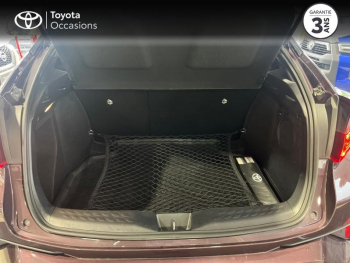 Photo 10 du bon plan TOYOTA C-HR 1.8 Hybride 122ch Design Pack Techno occasion à 24490 €