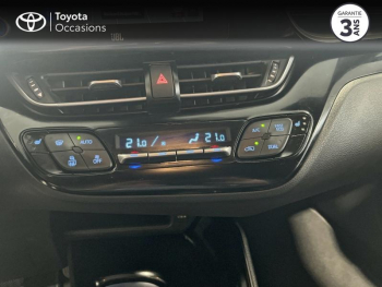 Photo 15 du bon plan TOYOTA C-HR 1.8 Hybride 122ch Design Pack Techno occasion à 24490 €