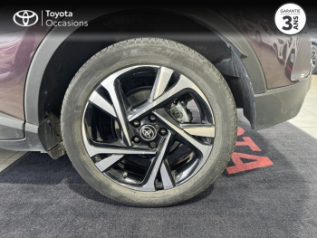 Photo 16 du bon plan TOYOTA C-HR 1.8 Hybride 122ch Design Pack Techno occasion à 24490 €