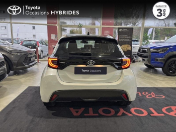 Photo 4 du bon plan TOYOTA Yaris 116h Dynamic Business 5p + Programme Beyond Zero Academy MY22 occasion à 17290 €