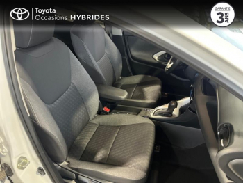 Photo 6 du bon plan TOYOTA Yaris 116h Dynamic Business 5p + Programme Beyond Zero Academy MY22 occasion à 17290 €