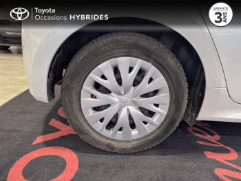 Photo 16 du bon plan TOYOTA Yaris 116h Dynamic Business 5p + Programme Beyond Zero Academy MY22 occasion à 17290 €