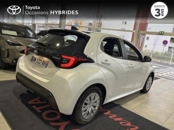 Photo 18 du bon plan TOYOTA Yaris 116h Dynamic Business 5p + Programme Beyond Zero Academy MY22 occasion à 17290 €
