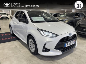 Photo 19 du bon plan TOYOTA Yaris 116h Dynamic Business 5p + Programme Beyond Zero Academy MY22 occasion à 17290 €