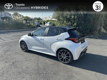 Photo 21 du bon plan TOYOTA Yaris 116h GR Sport 5p MY22 occasion à 21780 €