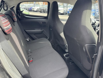 Photo 13 du bon plan CITROEN C1 PureTech 82 Feel 5p occasion à 7490 €