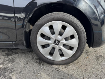 Photo 23 du bon plan CITROEN C1 PureTech 82 Feel 5p occasion à 7490 €