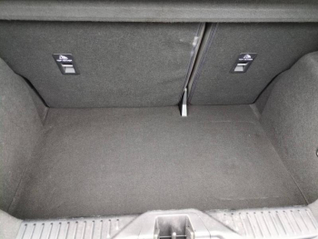 Photo 17 du bon plan FORD Fiesta 1.0 Flexifuel 95ch Titanium Business 5p occasion à 15490 €