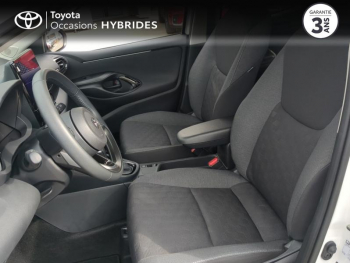 Photo 11 du bon plan TOYOTA Yaris 116h Design 5p MC24 occasion à 20990 €