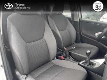 Photo 6 du bon plan TOYOTA Yaris 120 VVT-i Dynamic 5p MY22 occasion à 17290 €