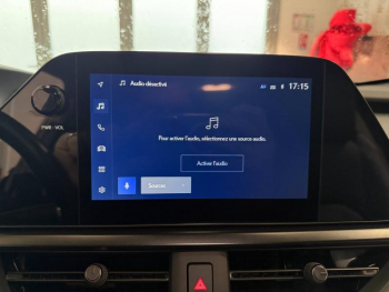 Photo 18 du bon plan LEXUS UX 250h F SPORT Design 2WD occasion à 29990 €