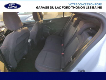 Photo 11 du bon plan FORD Focus 1.5 EcoBlue 120ch ST-Line occasion à 15990 €