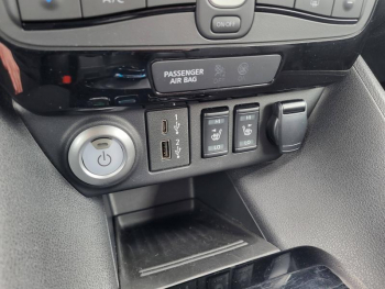 Photo 13 du bon plan NISSAN Leaf 150ch 40kWh N-Connecta 22 occasion à 19790 €