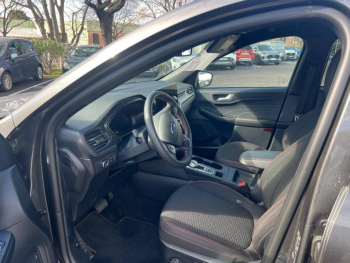 Photo 13 du bon plan FORD Kuga 2.5 Duratec 180ch Hybrid FlexiFuel ST-Line Powershift occasion à 31890 €