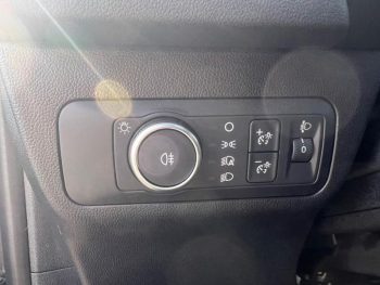 Photo 15 du bon plan FORD Kuga 2.5 Duratec 180ch Hybrid FlexiFuel ST-Line Powershift occasion à 31890 €