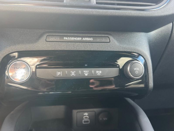 Photo 21 du bon plan FORD Kuga 2.5 Duratec 180ch Hybrid FlexiFuel ST-Line Powershift occasion à 31890 €