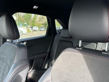 Photo 15 du bon plan FORD Kuga 2.0 EcoBlue 150ch mHEV ST-Line X occasion à 20990 €