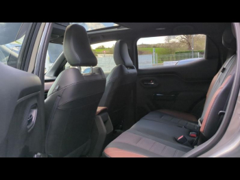 Photo 12 du bon plan SUZUKI Vitara 174ch 61kWh Style occasion à 33980 €