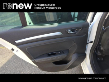 Photo 19 du bon plan RENAULT Megane 1.3 TCe 140ch FAP Intens EDC occasion à 15900 €