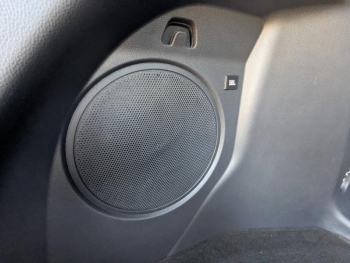 Photo 24 du bon plan TOYOTA C-HR 1.8 Hybride 140ch Collection NG23 occasion à 29490 €