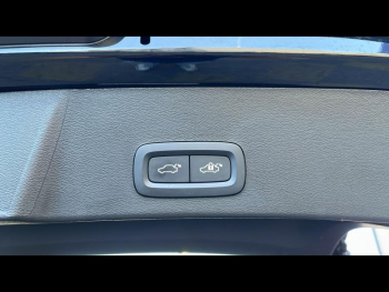 Photo 8 du bon plan VOLVO XC40 B3 163ch Ultimate DCT 7 occasion à 34990 €