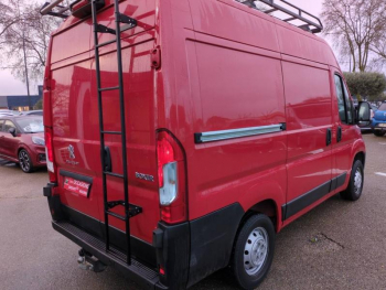 Photo 4 du bon plan PEUGEOT Boxer Fg VUL 330 L1H2 2.2 BlueHDi S&S 120ch Asphalt occasion à 14990 €