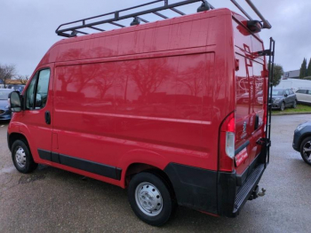 Photo 6 du bon plan PEUGEOT Boxer Fg VUL 330 L1H2 2.2 BlueHDi S&S 120ch Asphalt occasion à 14990 €