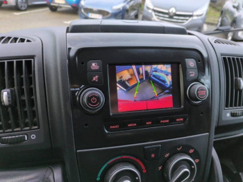 Photo 10 du bon plan PEUGEOT Boxer Fg VUL 330 L1H2 2.2 BlueHDi S&S 120ch Asphalt occasion à 14990 €