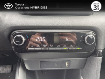 Photo 21 du bon plan TOYOTA Yaris 116h Dynamic 5p MY22 occasion à 17490 €