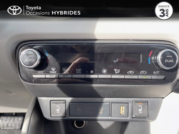 Photo 21 du bon plan TOYOTA Yaris 116h Iconic 5p MY22 occasion à 20990 €