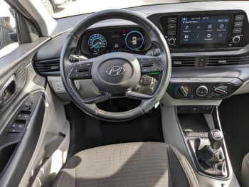 Photo 8 du bon plan HYUNDAI i20 1.2 84ch Initia occasion à 11990 €