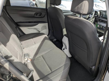 Photo 21 du bon plan HYUNDAI i20 1.2 84ch Initia occasion à 11990 €