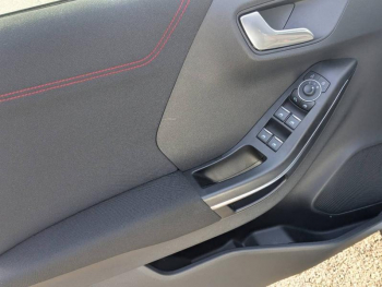 Photo 17 du bon plan FORD Puma 1.0 EcoBoost 125ch S&S mHEV ST-Line Powershift occasion à 20690 €