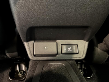 Photo 17 du bon plan NISSAN Leaf 150ch 40kWh N-Connecta occasion à 19900 €