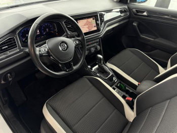 Photo 2 du bon plan VOLKSWAGEN T-Roc 1.5 TSI EVO 150ch Carat DSG7 S&S occasion à 22900 €