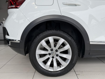 Photo 5 du bon plan VOLKSWAGEN T-Roc 1.5 TSI EVO 150ch Carat DSG7 S&S occasion à 22900 €