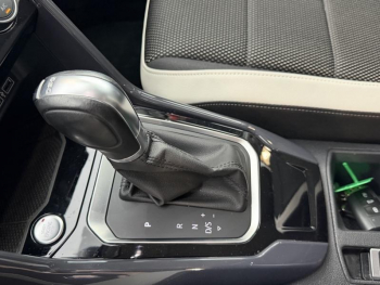 Photo 21 du bon plan VOLKSWAGEN T-Roc 1.5 TSI EVO 150ch Carat DSG7 S&S occasion à 22900 €